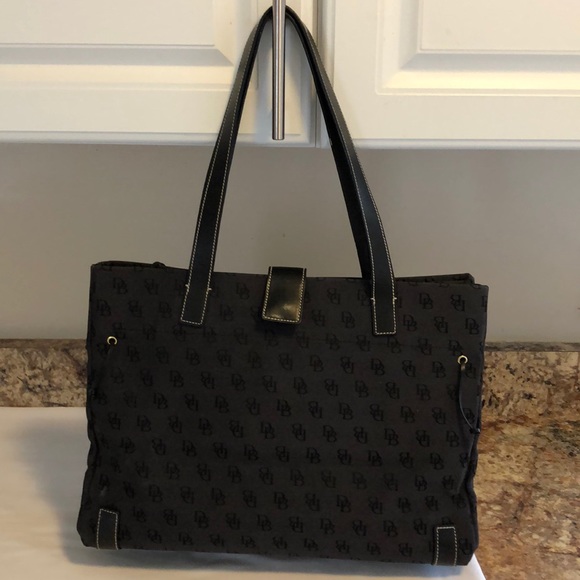 Dooney & Bourke black logo tote